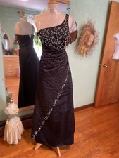 PF Black Beaded Prom Evening Special Occasion Dress Size 8 One Shoulder