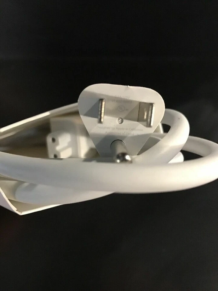 100% Genuine Apple MacBook Pro 61W 87W 61W 87W Power Adapter 6Ft Extension Cord - Image 2 of 4