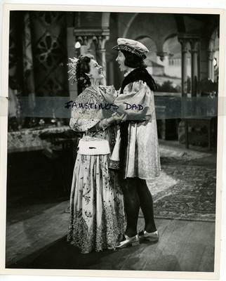 Vintage 8x10 Photo Show Business 1944 George Murphy Constance Moore Nancy Kelly