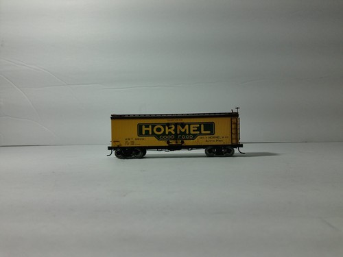 Atlas 6105-2 HO Scale 36' Wood Refrigerator Car Hormel #66001