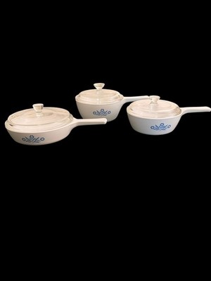 Corning Ware Vintage Cornflower Blue set of 3 Saucepans/Skillet with Pyrex lids