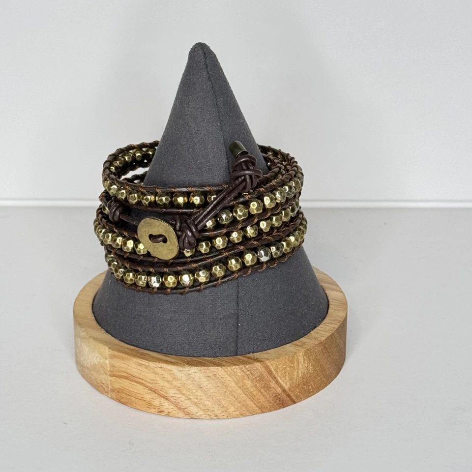 Pulsera Premier Design It’s a Wrap Cuero Marrón Cuentas Doradas Cierre de Botón Foto 3 de 4