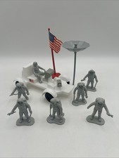 VTG Lot 7 Astronaut Toy Men 1970's Space Force w/ Moon Buggy, Satellite, Flag