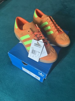 adidas Originals Hamburg in Orange and Solar Green UK 8.5 - US 9 - EUR 42 2/3