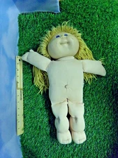 CABBAGE PATCH coleco head    BUTTERSCOTCH HAIR  girl BLACK SIGNATURE