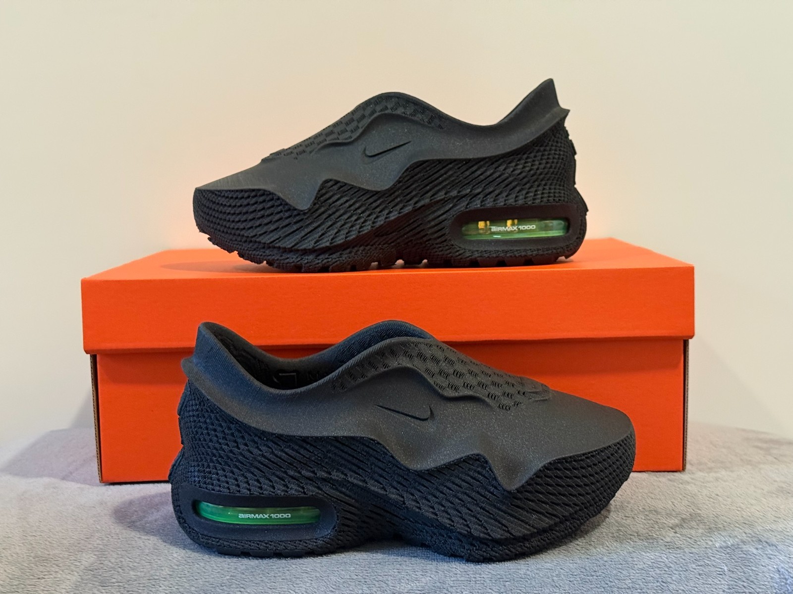 Nike Air Max 1000 Limited /300 Ships Asap Black Mens Sneakers