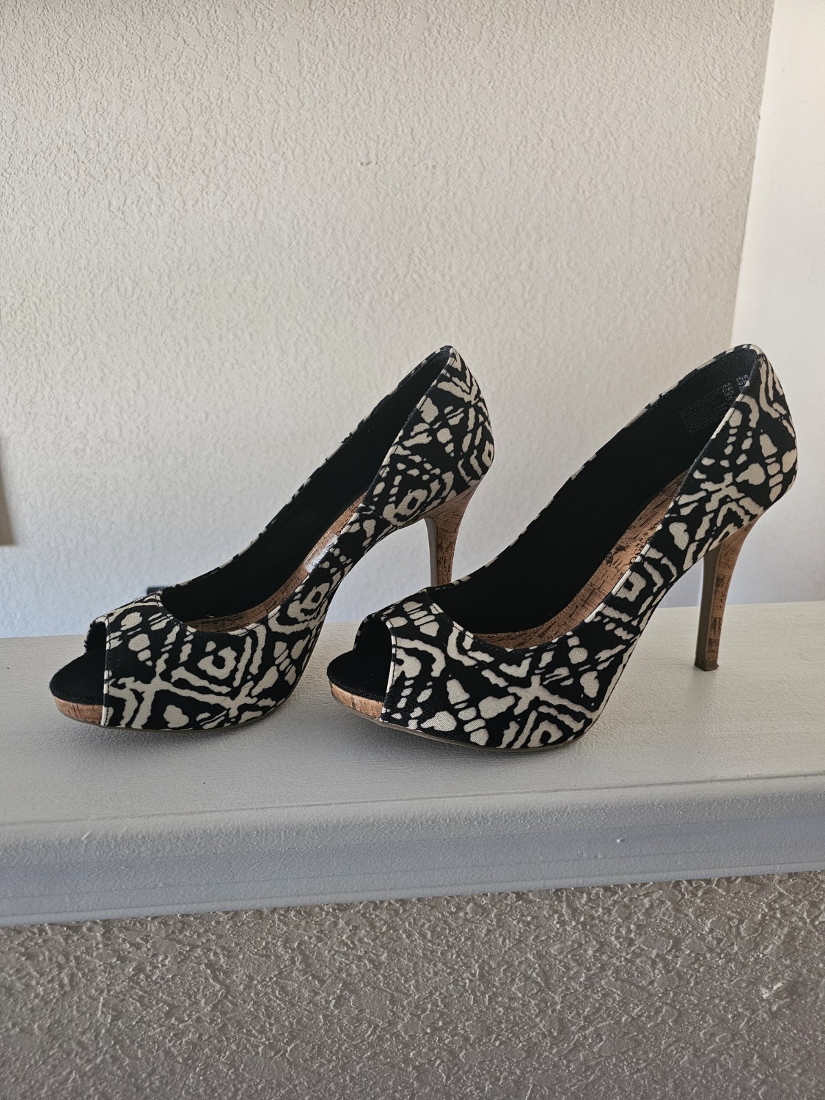 CUTE 😍 HEELS - image 2