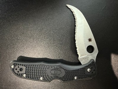 Spyderco Japan C12SBK2 Matriarch 2 BL Folding Knife Serrated Blade New With Box.