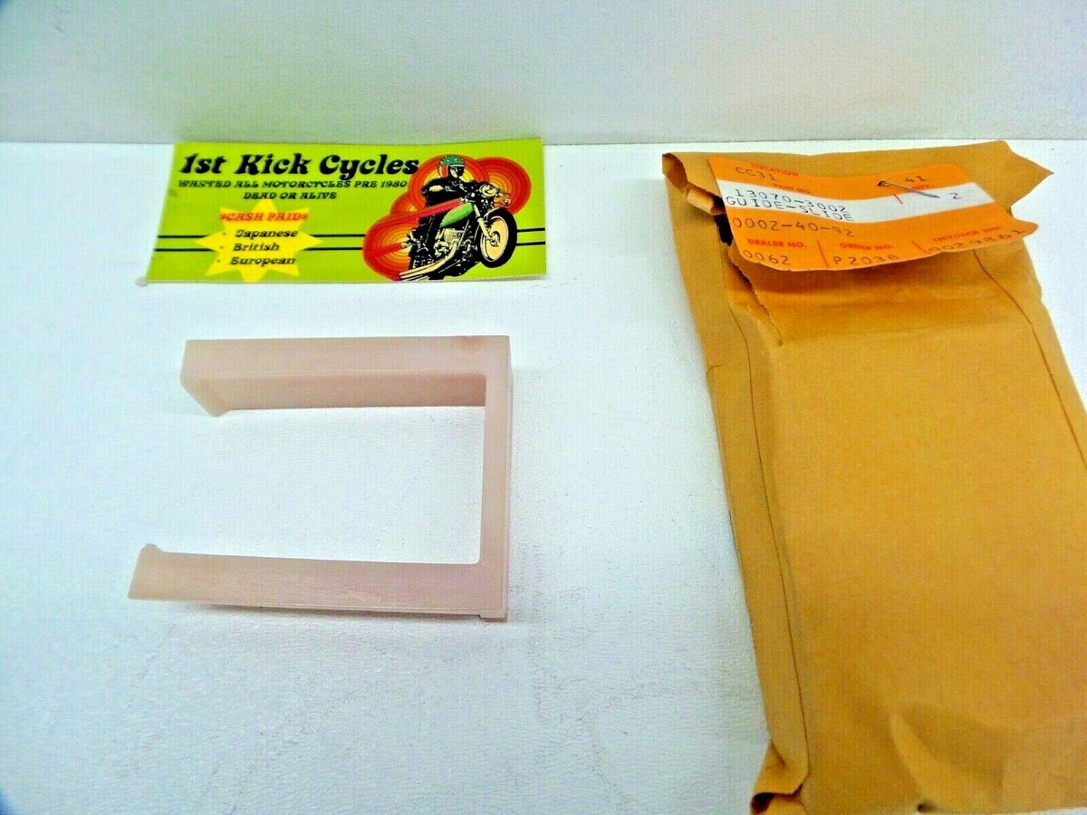 NOS KAWASAKI SLIDE GUIDE KAF620 KAF450 13070-3002 Superseded by