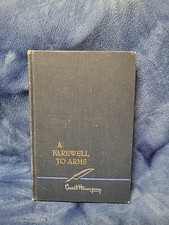 A Farewell to Arms - Ernest Hemingway (1957) Vintage Hardcover Book 
