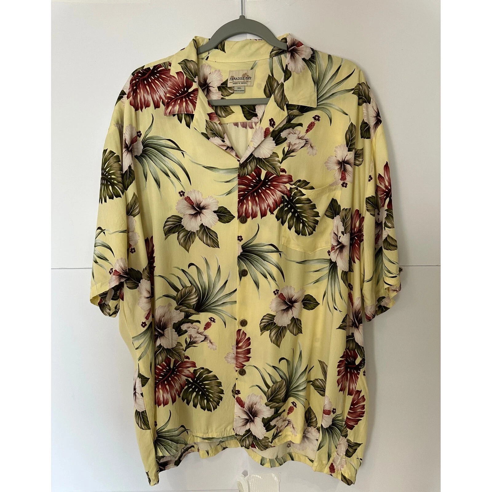 Paradise Bay Hawaiian Shirt Floral Tropical Made in Hawaii Aloha 3XL
Opens in a new window or tab