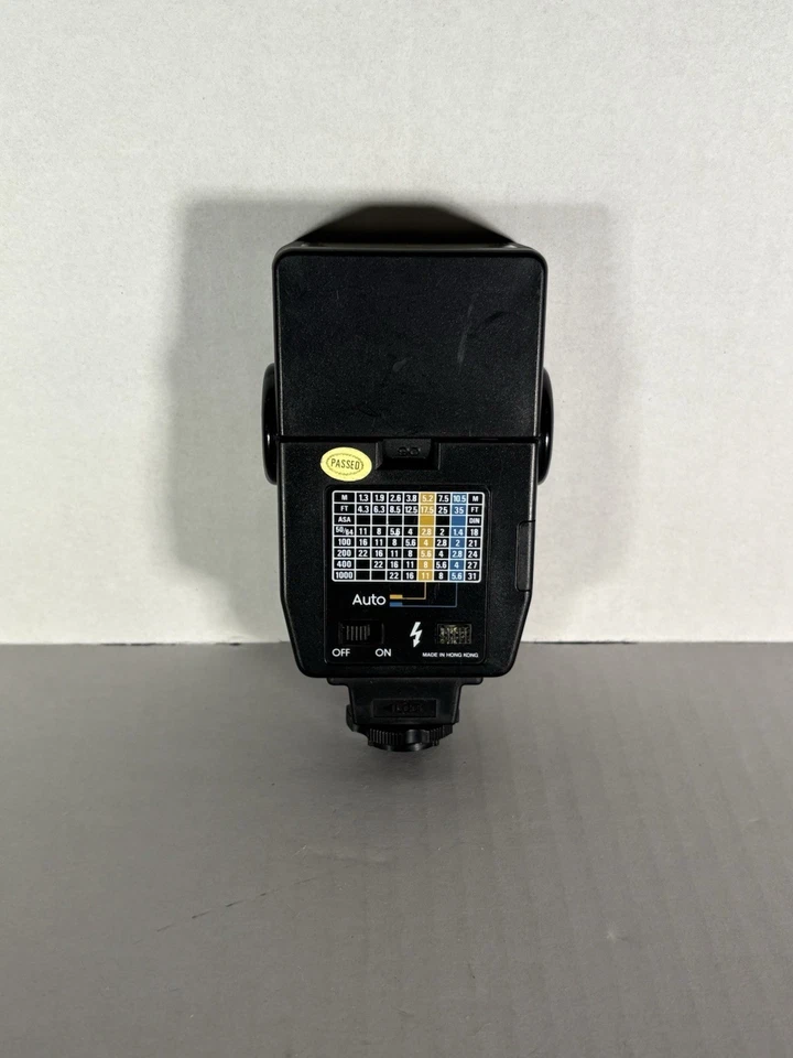 Flash universal para cámara con montaje en zapata Promaster FT 1700 Foto 2 de 4