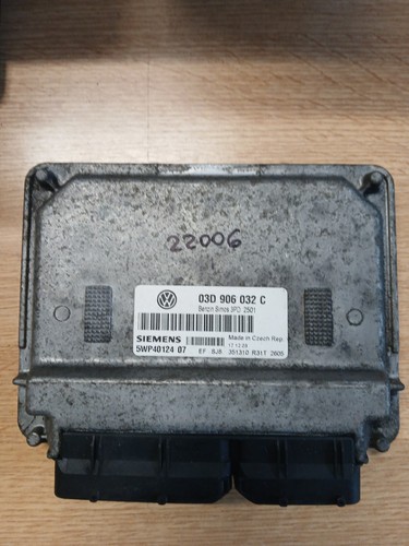 Original VW golf Motorsteuergerät ECU  03D906032C