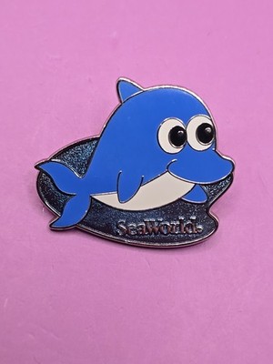 Pin Badge Metal Retro Collectible - SeaWorld Sea World Cute Dolphin