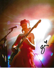 * ZINADELPHIA * signed 8x10 photo * THE MAGAZINE * COA