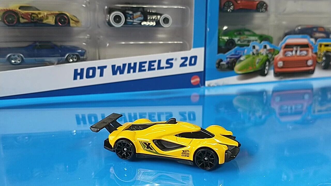 Hot Wheels Bone Shaker Premium Garage Series 1 Physical NFTH 