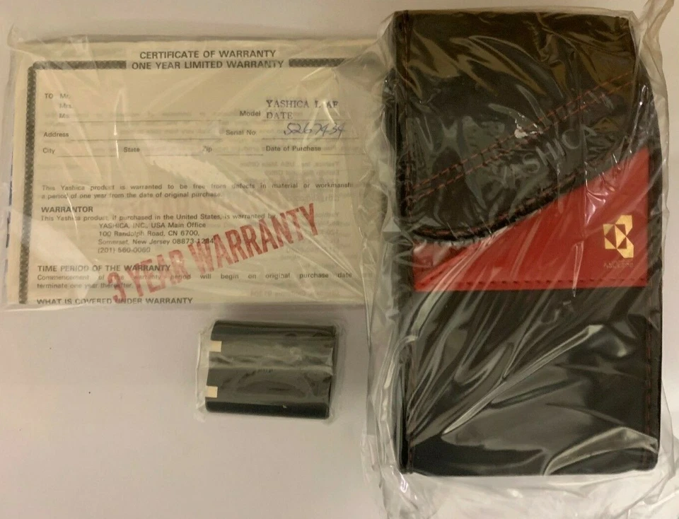 Yashica L AF DX AUTOFOCUS 32mm f3.5 35mm Camera (BRAND NEW!) - Image 3 of 4