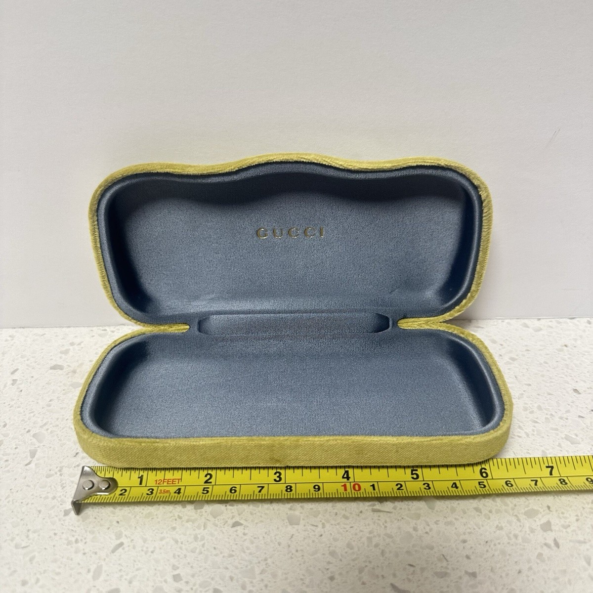 Gucci Velvet Sunglass Case in Chartreuse Yellow with Satin Pouch Gucci Lime Green Velvet Sunglasses Case | eBay main image 3