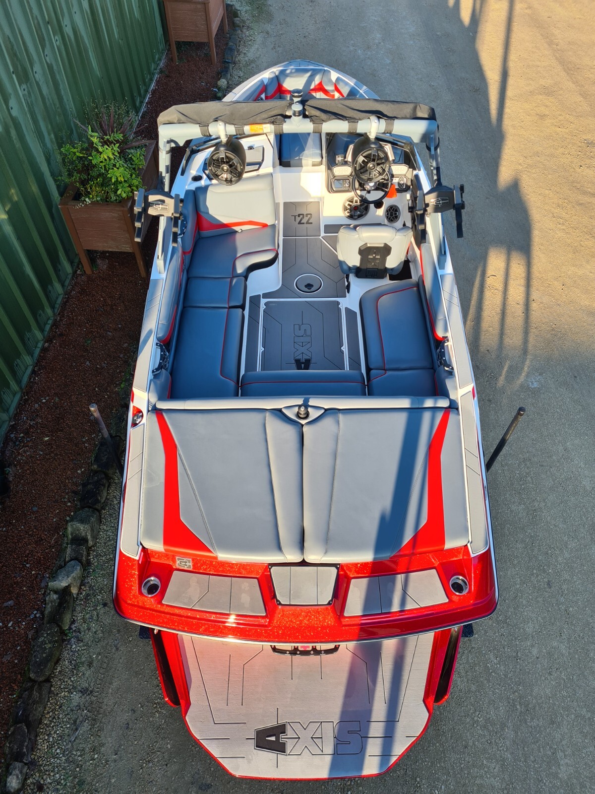 Malibu Axis T22 6.2L Wakeboard & Wakesurf Boat Loaded with options