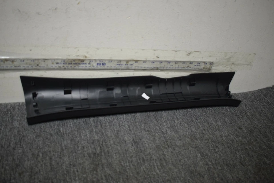 NISSAN KICK PLATE FRONT INTERIOR RIGHT SIDE FACTORY OEM - Image 4 of 4