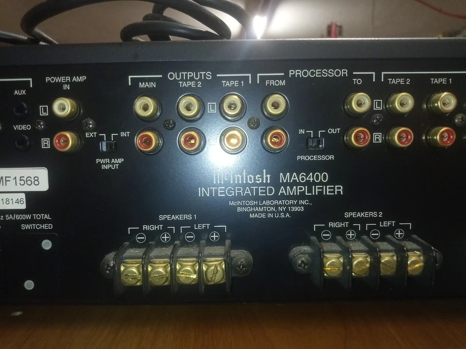 McIntosh MA6400 amplificatore integrato stereofonico made in USA 2x100W/8 ohm - Immagine 2 di 4