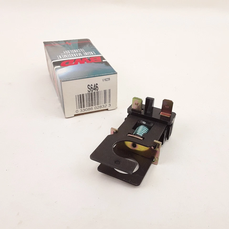 Interruptor de luz de freno para Ford Escort Mercury Lynx 1981-1987 E-350 Econoline 89-90 Foto 2 de 4