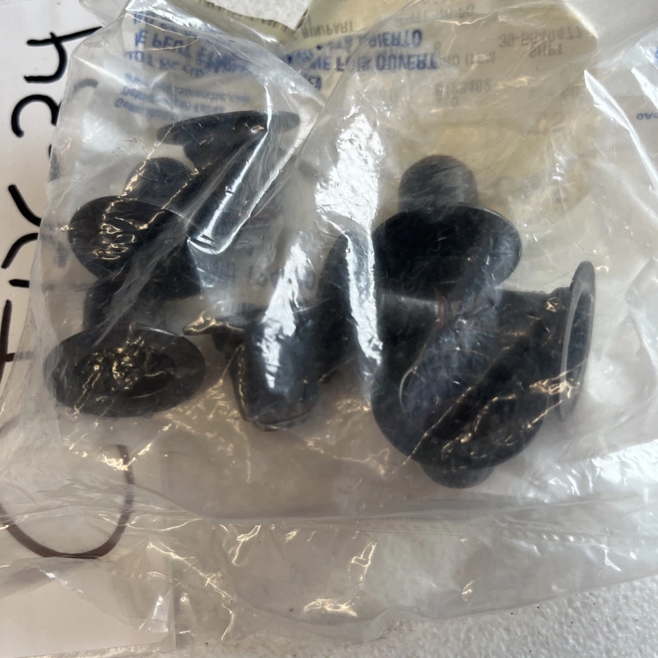 Juego de sellos de aceite de vástago de válvula de motor GM GENUINO, 12482062 Foto 2 de 2