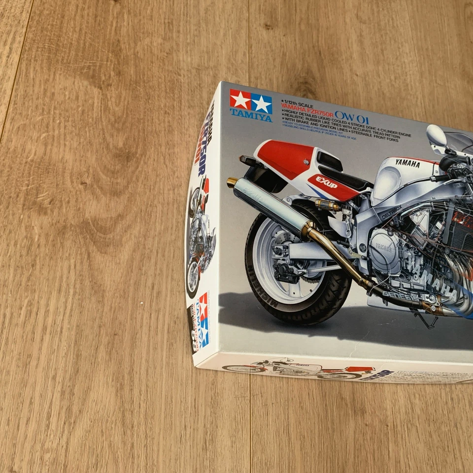 Tamiya Yamaha FZR750R OW01 1:12 - Bild 2 von 4