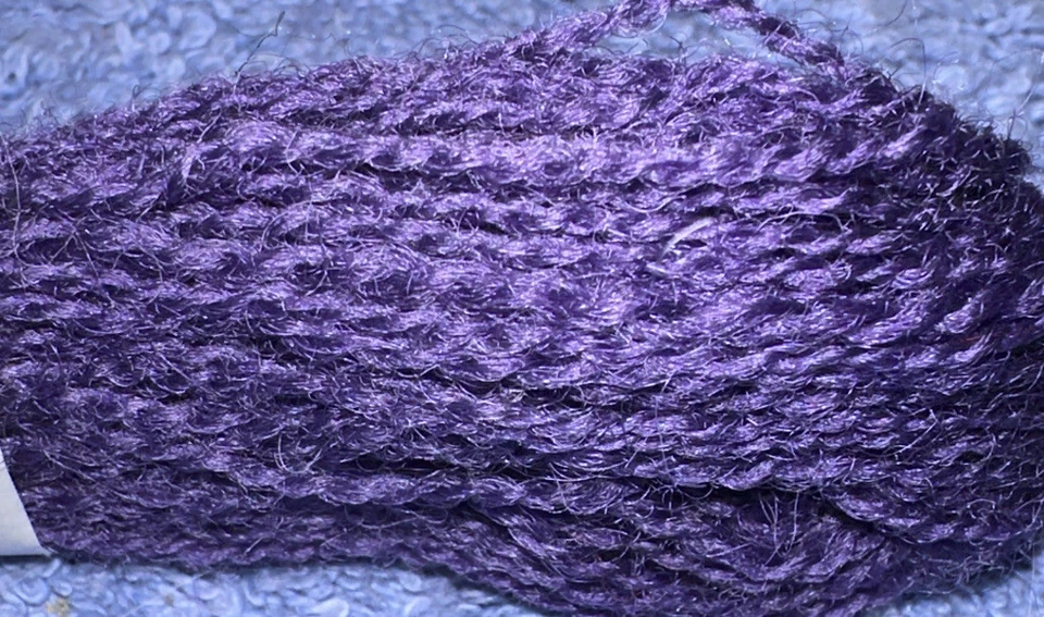 Appleton Bros Ltd Londres 100 % lana crewel tapiz hilo tono púrpura #105 Foto 3 de 3