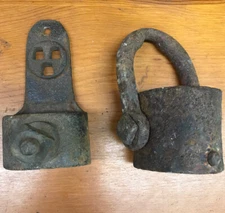 ANTIQUE IRON BRACKET Hang Forged HOOK FARM Blacksmith BUGGY Repurpose Primitive