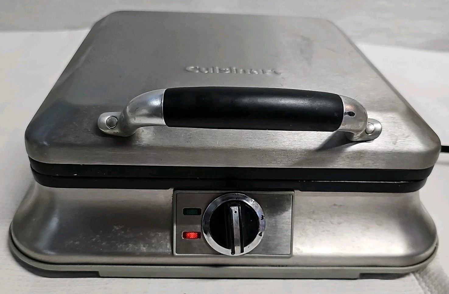 Cuisinart 4-Slice Square Belgian Waffle Maker WAF-4B Stainless Tested Working
Opens in a new window 