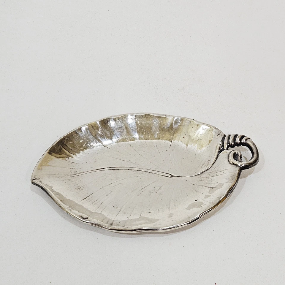 WB 120 Sterling Silver 6" Leaf Dish Meriden Britannia 925 Vine Curled Lily Pad - Image 2 of 4