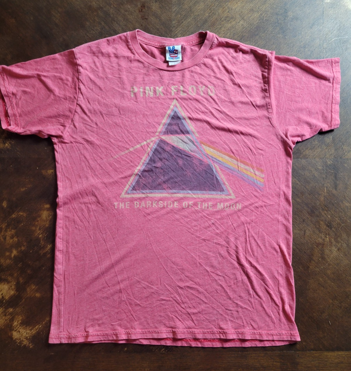 Pink Floyd T-Shirt Mens Large Red The Dark Side of the Moon 2009 Junk Food