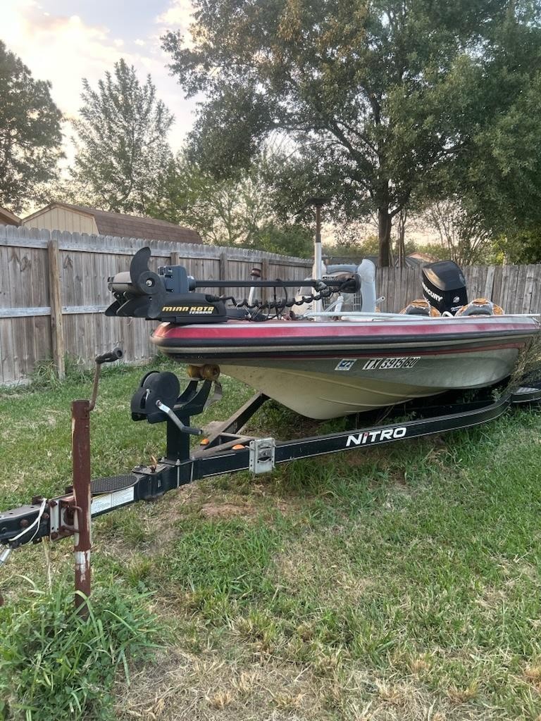 2010 Tracker Nitro 18'7" Boat w/ Title, Registration & Trailer