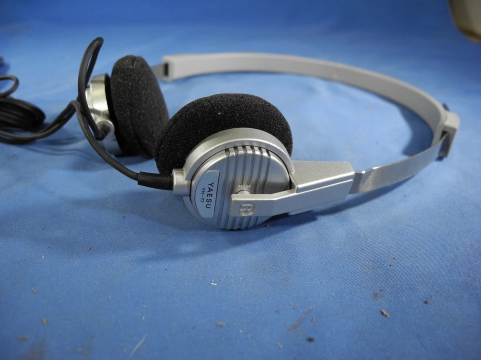 Yaesu YH-77 Lightweight Headphones with 1/4" Phone Plug for Radio Communications - Image 2 of 4