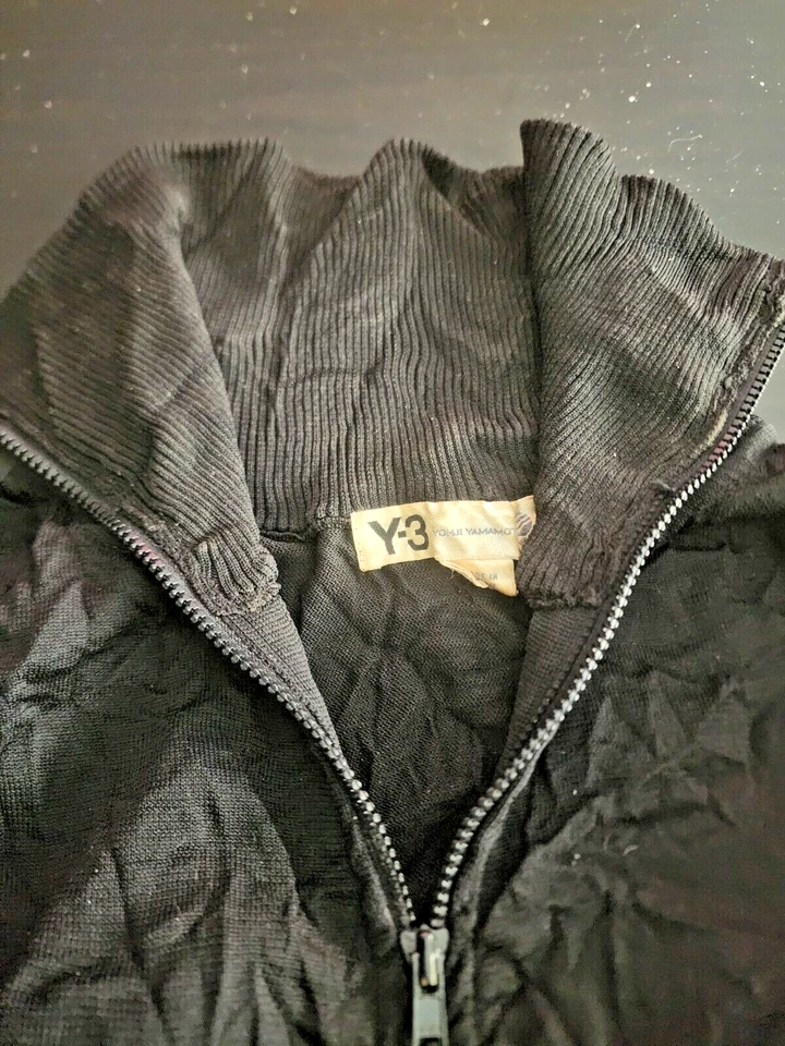 CÁRDIGAN VINTAGE 2005 YOHJI YAMAMOTO X Y-3 "ARRUGA" TEJIDO CREMALLERA 2 VÍAS CH..42" MEDIANO Foto 3 de 4