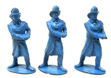 3 FIREMEN holding hose nozzle 1957 Vintage AUBURN RUBBER toy playset figures