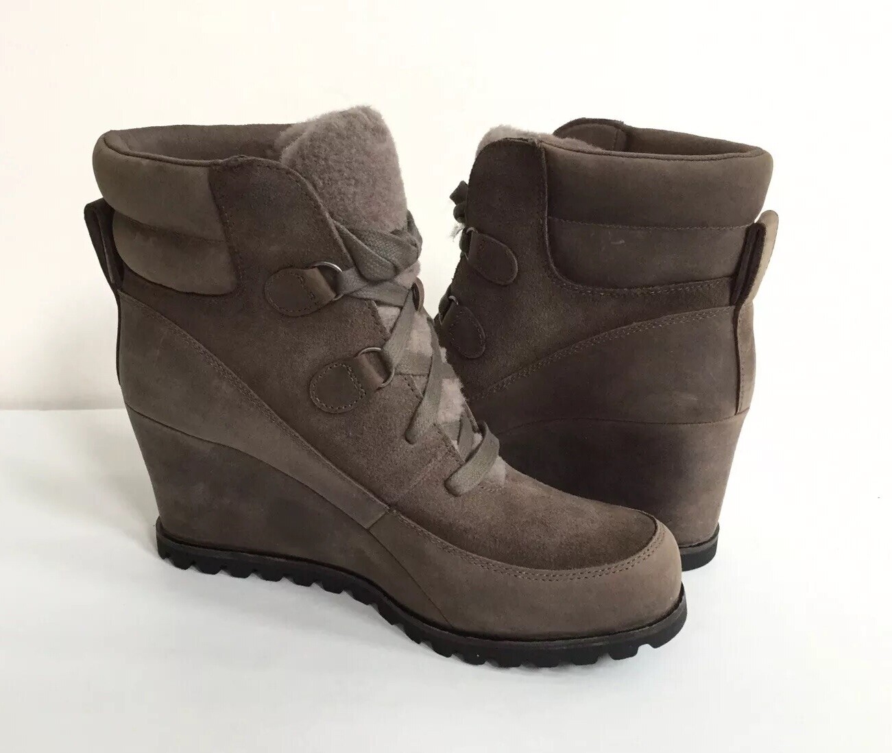 UGG Valory Boot Waterproof Wedge Lace up Leather Suede Size UGG Valory Boot Waterproof Wedge Lace up Leather Suede Size