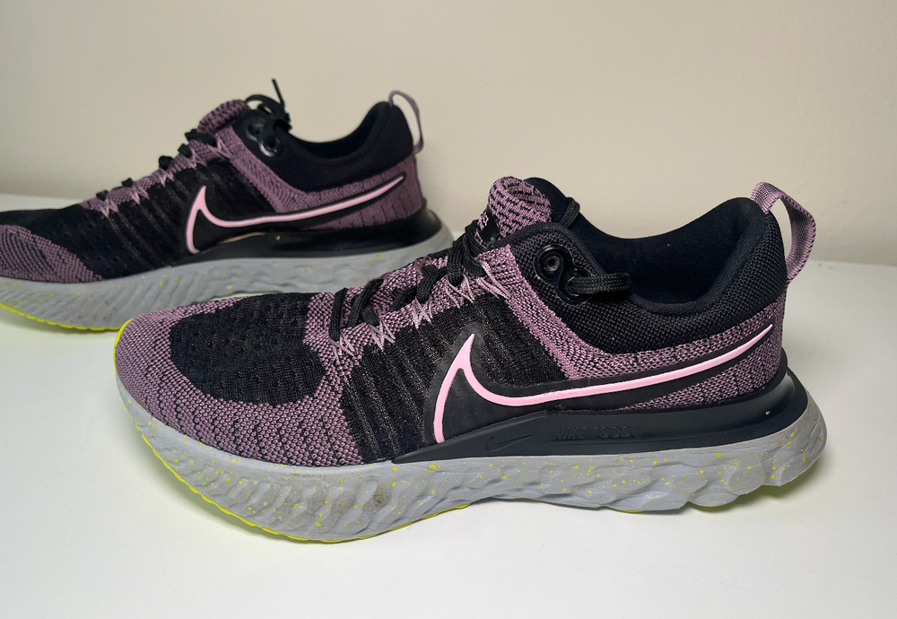 Nike Womens React Infinity Run Flyknit 2 Running Shoes - Size 9.5