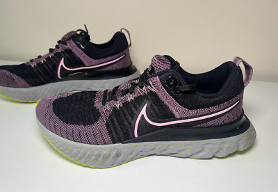 Nike Womens React Infinity Run Flyknit 2 | Size 9.5