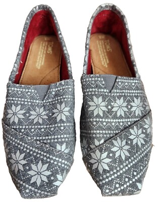 TOMS Snowflake Poinsetta Size Gray Fabric Slip On Flat Comfort