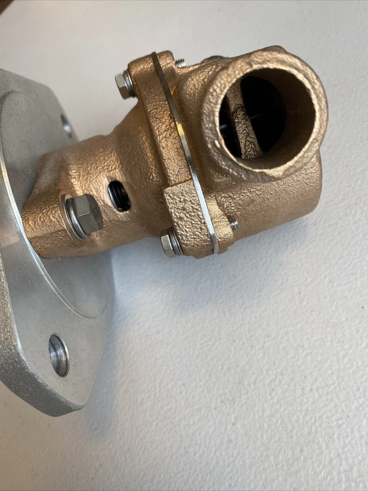 Water Pump 3907458 3912019 M71 M70 Fit for Cummins Engine 4B 4BT 6B 6BT  - Image 3 of 4