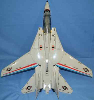 1 Tomcat 1/32 Huge Jet G I JOE 1983 SKYSTRIKER Jet with PILOT and