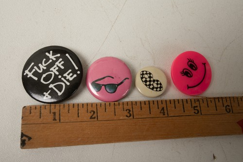 1980s Pinback Button Lot (B3R-41) Vintage (JSF6) Sunglasses F*ck Off & Die - Picture 3 of 4