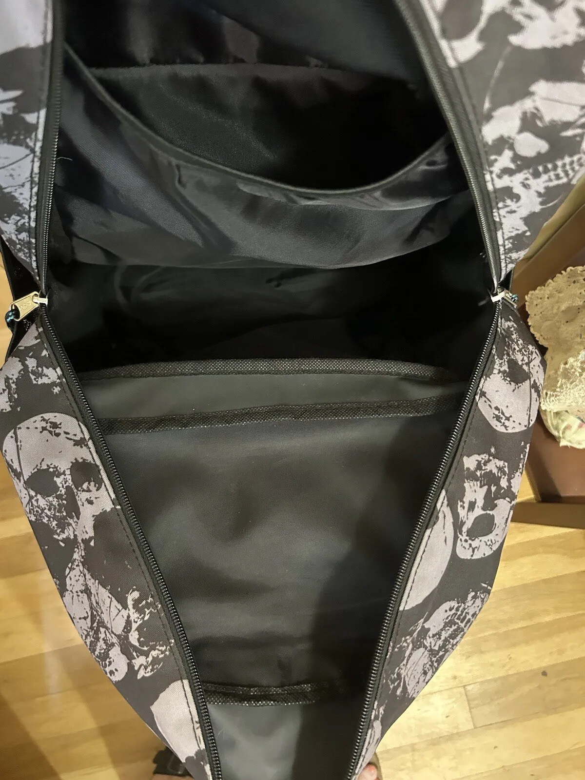 ES EastSport Black Skull Backpack Adjustable Shou… - image 4