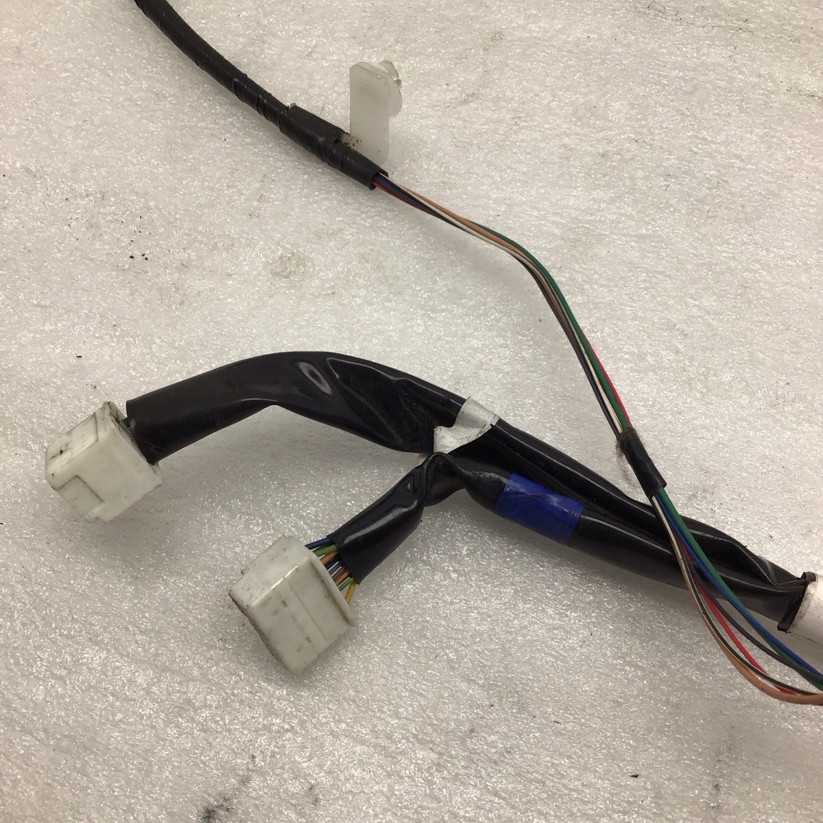2010 TOYOTA COROLLA FRONT RIGHT PASSENGER DOOR WIRING HARNESS