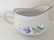 VTG Stoneware Gravy/Sauce Boat Floral Design by International Tableworks England