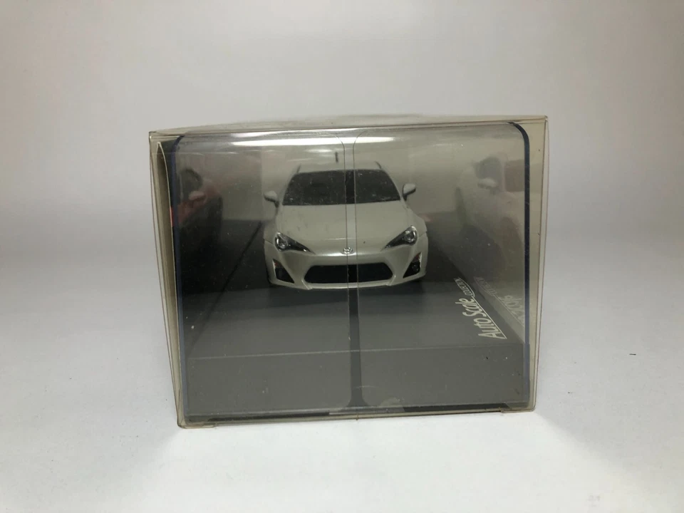 KYOSHO Mini-z Body TOYOTA 86 Pearl White MZP136PW - Image 3 of 4