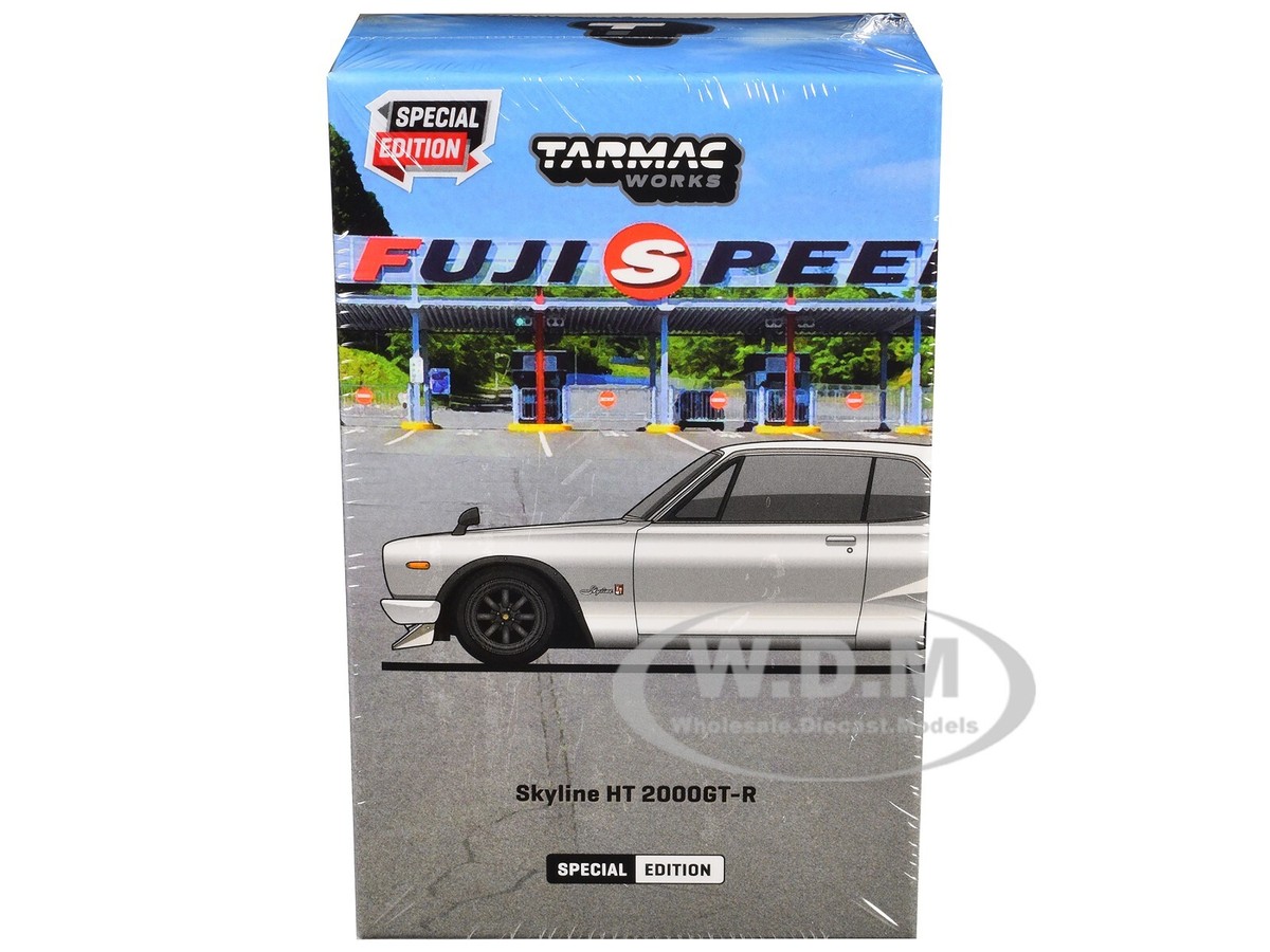 NISSAN SKYLINE HT 2000GT-R RHD SILVER CHROME 1/64 BY TARMAC