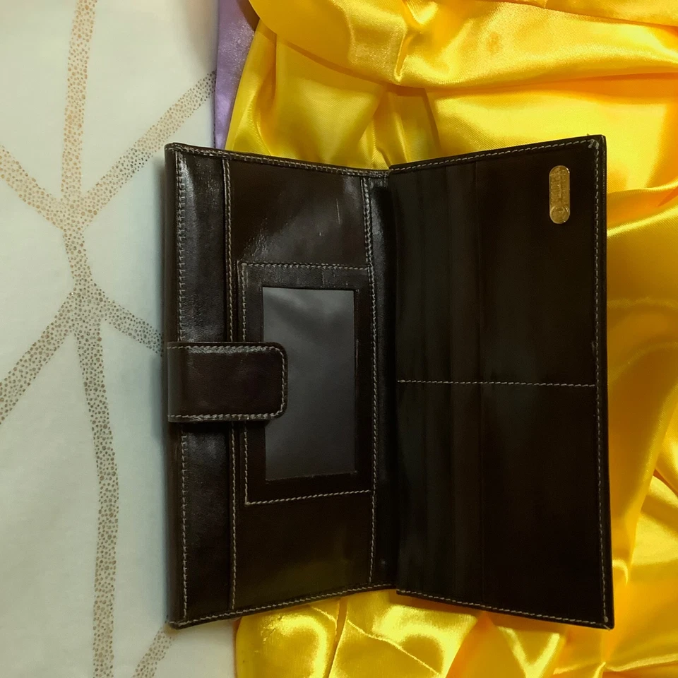 Autêntica Carteira Longa Fendi Marrom Zucca Tripla 7,5 polegadas x 4 polegadas (O0322) - Imagem 3 de 3